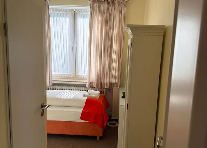 호텔 Bremer Kreuz 2*